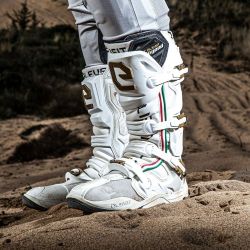  ELEVEIT ELEVEIT ITALY X-LEGEND LIMITED EDITION cross csizma fehr/arany 2023