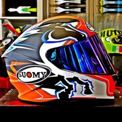  Suomy SUOMY SPEEDSTAR Zerofour buksisak fekete/fehr/piros/kk 2023